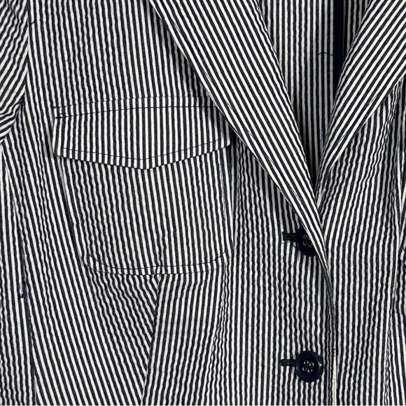 Charter Club sz. Large seersucker blue/white jacket, spring, nautical - Picture 4 of 11